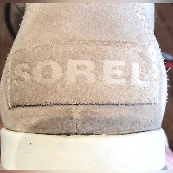SOREL s6 suede boots Faux fur trim Very warm Only worn a couple times Waterproof - Picture 8 of 9